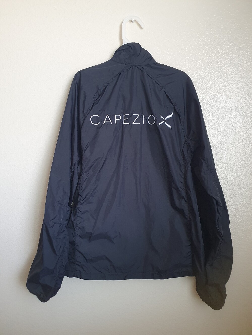 Capezio Event Jacket - Black Nylon Embroidered Windbreaker Child YL (9/10)